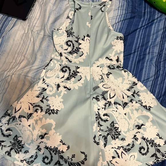 Light Blue Floral Dress - Picture 2 of 5